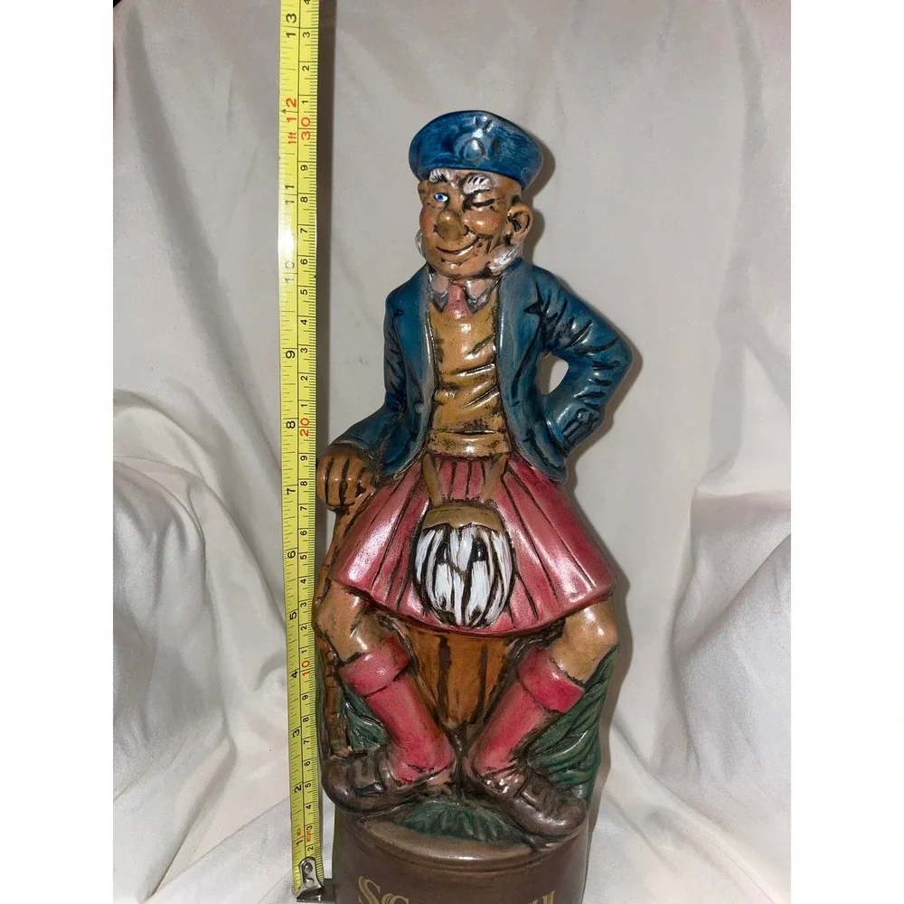Vintage Ceramic Scotch Decanter Winking Scotsman Kilt Figural Liquor Bottle 12